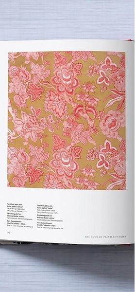 Книга The Book of Printed Fabrics. From the 16th century until today (9783836562768) 279990 фото