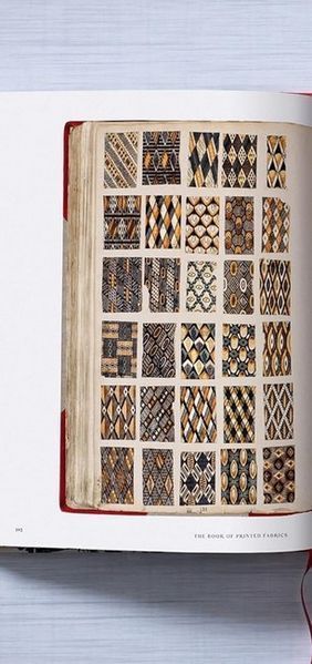 Книга The Book of Printed Fabrics. From the 16th century until today (9783836562768) 279990 фото