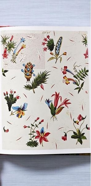Книга The Book of Printed Fabrics. From the 16th century until today (9783836562768) 279990 фото