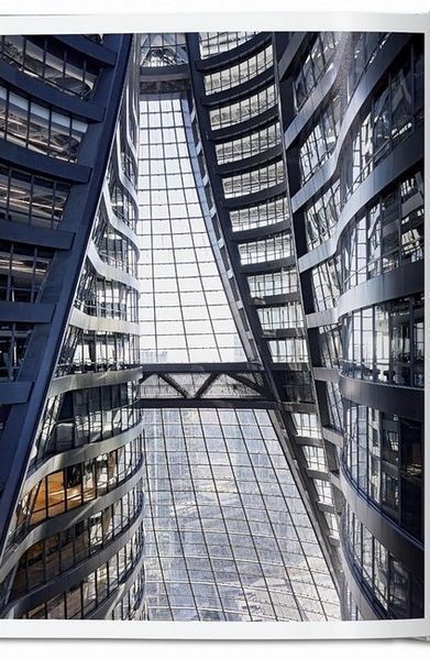 Книга Zaha Hadid. Complete Works 1979-Today. 45th Ed. (9783836593496) 9783836593496 фото