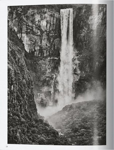 Книга Sebastiao Salgado. Amazonia. 45th Ed. (9783754403419) 9783754403419 фото