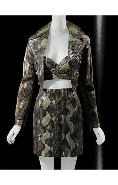 Книга Fashion Designers A&ndash;Z. 2020 Edition (9783836578820) 9783836578820 фото
