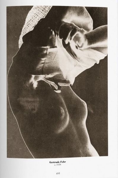 Книга 1000 Nudes. A History of Erotic Photography from 1839-1939 (9783836554466) 9783836554466 фото
