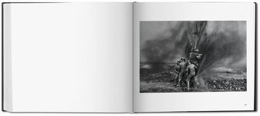 Книга Sebastiаo Salgado. Kuwait. A Desert on Fire (9783836561259) 9783836561259 фото