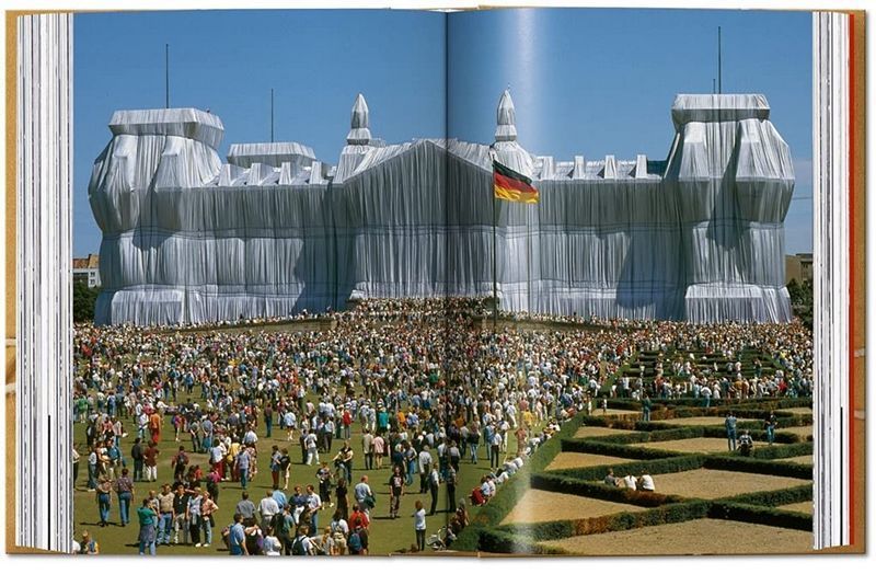 Книга Christo and Jeanne-Claude. 40th Anniversary Edition (9783836580779) 9783836580779 фото